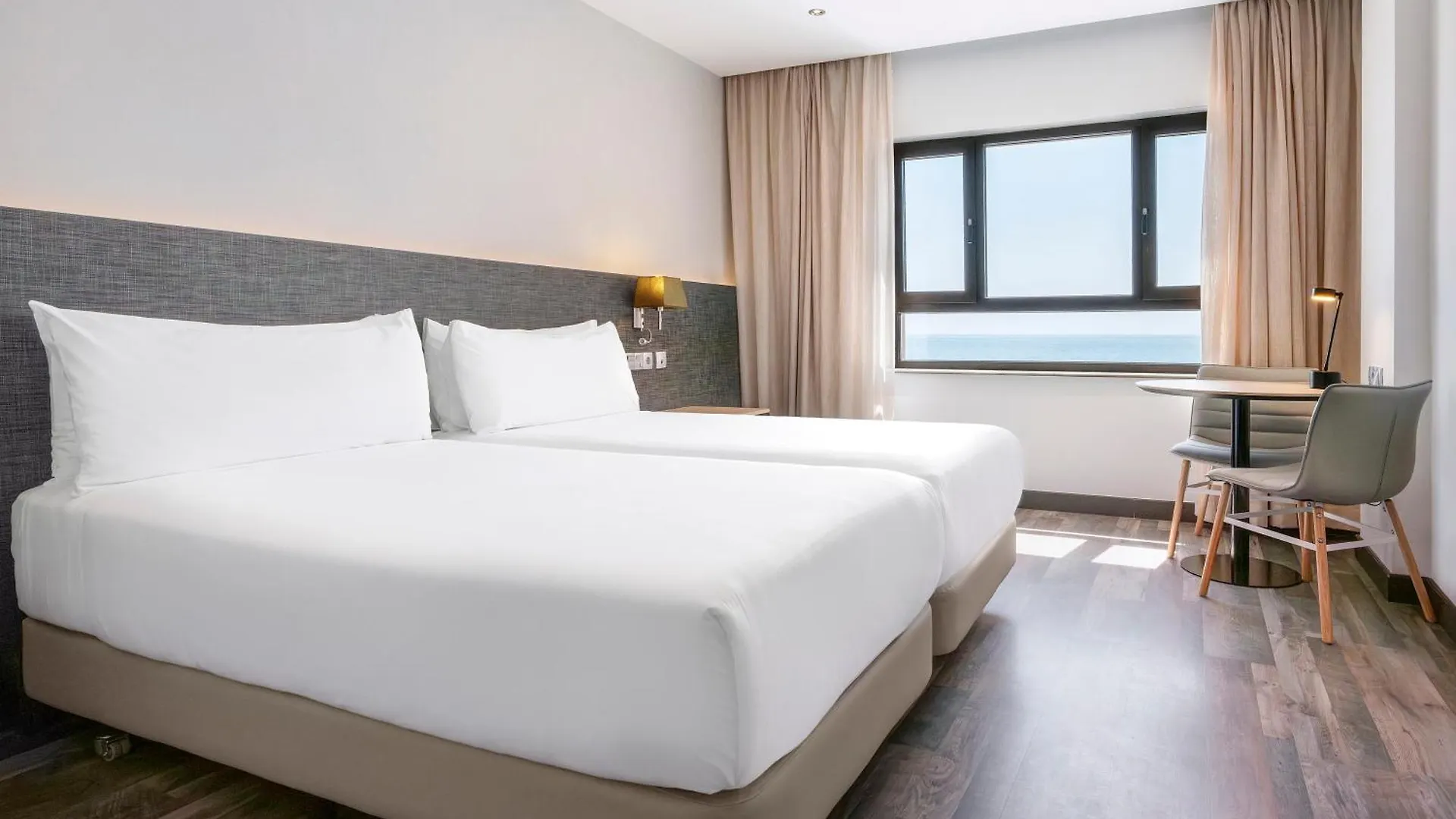 Hotel Cadiz Paseo Del Mar, Affiliated By Melia