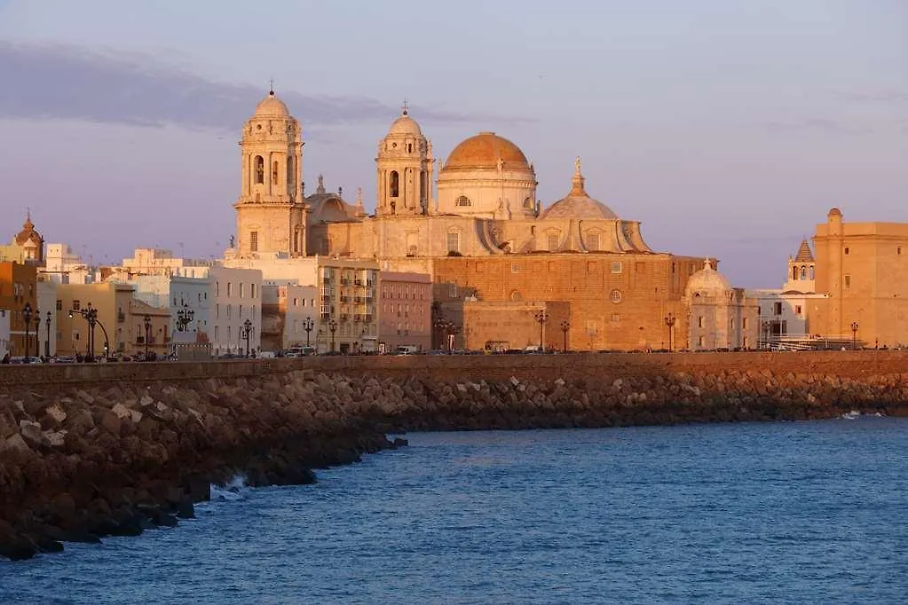 Hotel Cádiz Paseo del Mar, Affiliated by Meliá Cádis